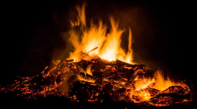 Osterfeuer in Bentrup